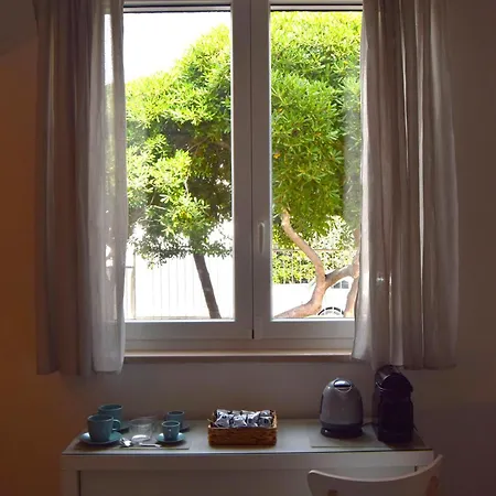 12 Passi Dal Mare Гостевой дом Бари