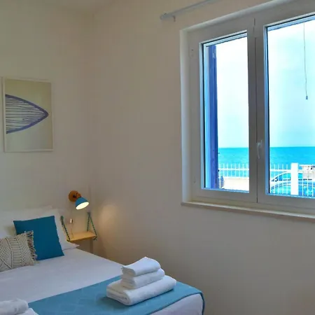 Гостевой дом 12 Passi Dal Mare